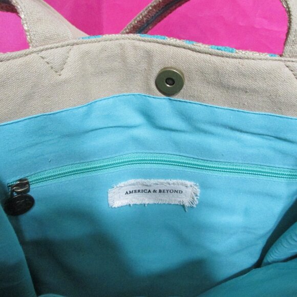 P45-2-NWT America & Beyond Teal Jute Cheetah with Large Variegated Tassel Tote - Picture 5 of 9